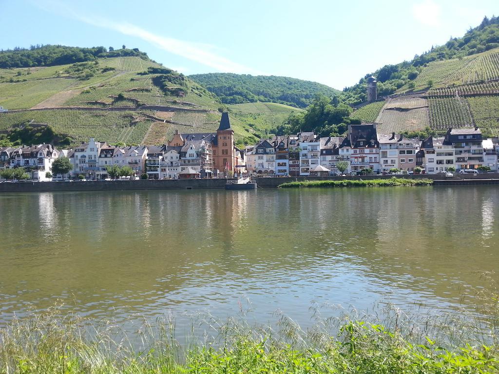 "Ferienhaus An Der Mosel" Zell an der Mosel Exterior photo